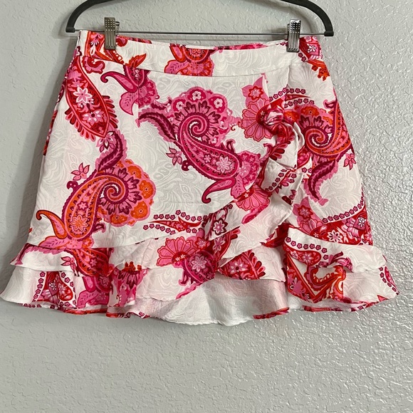 Shein Pink Two Piece Skirt Set with Bold Pink and White Floral Print - Picture 11 of 14
